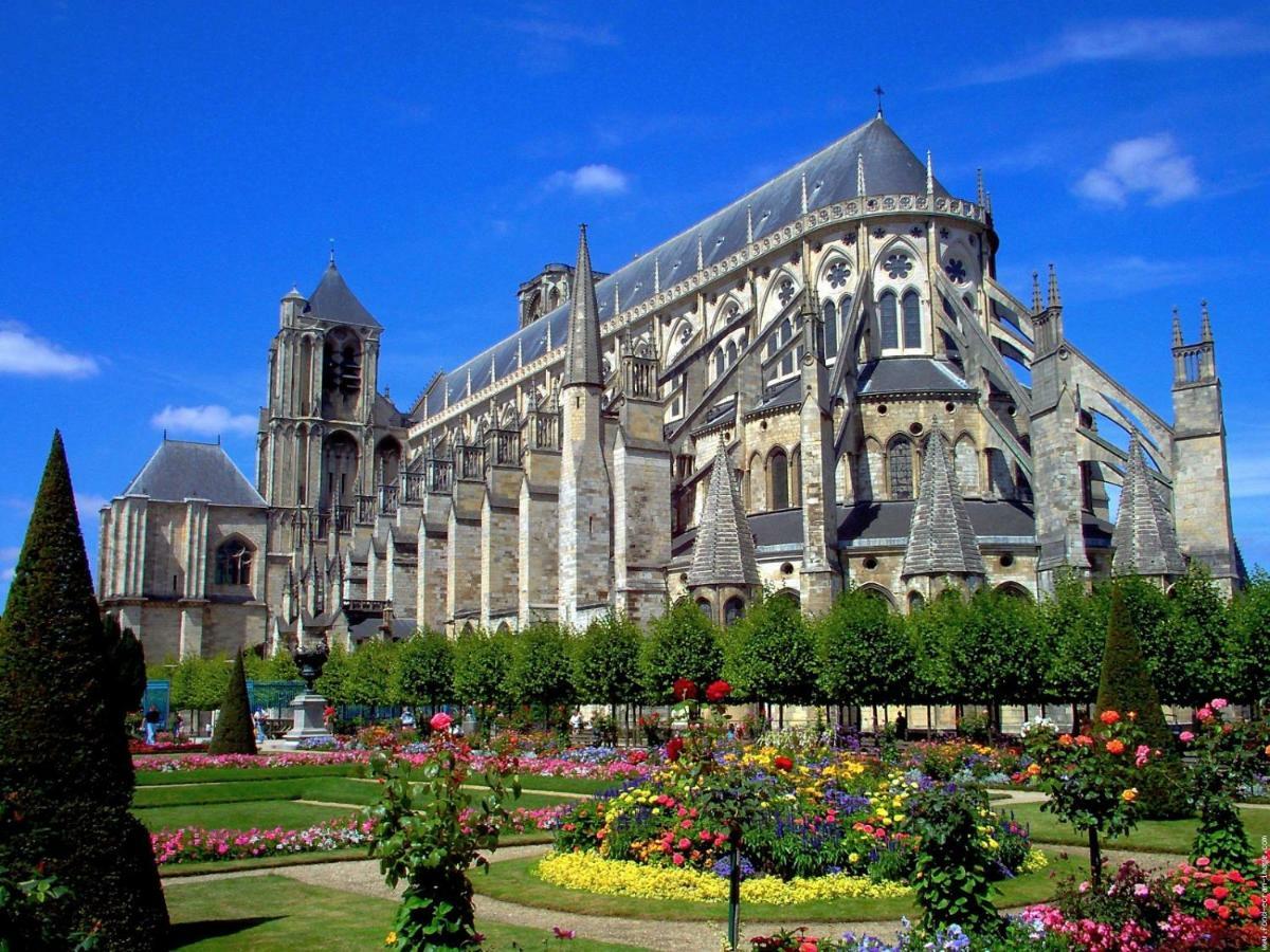 Camping De Bourges Exterior foto